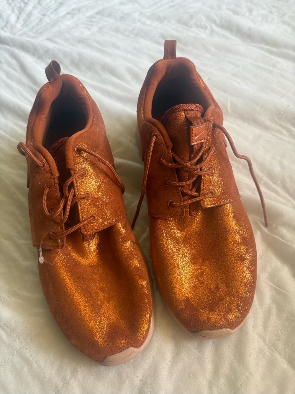 NWT nike women’s  Shiny orange / Copper Lace-Up Sneakers